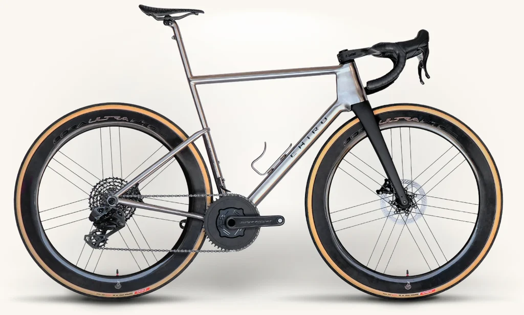 Chiru Aerix vue de profil du vélo